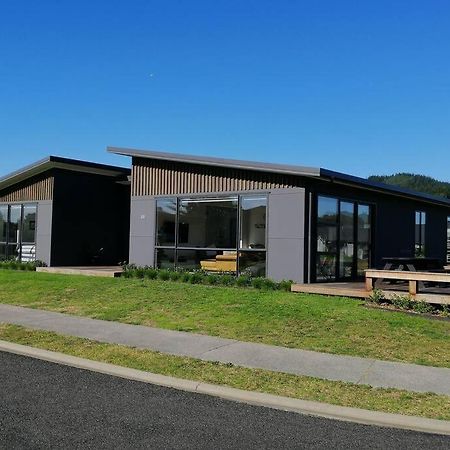 Purangi Beachhouse - 2 Bedroom Cooks Beach 외부 사진