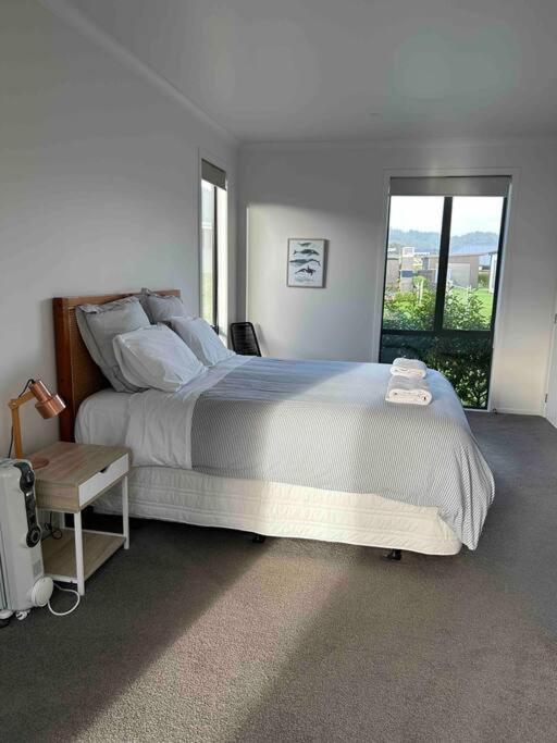 Purangi Beachhouse - 2 Bedroom Cooks Beach 외부 사진