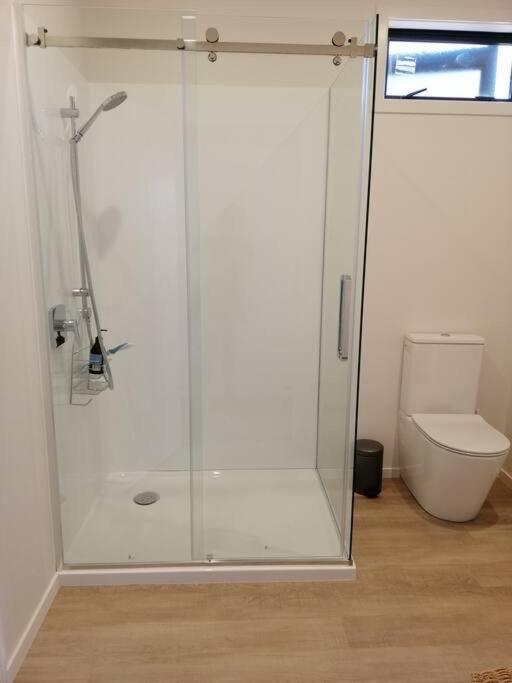 Purangi Beachhouse - 2 Bedroom Cooks Beach 외부 사진